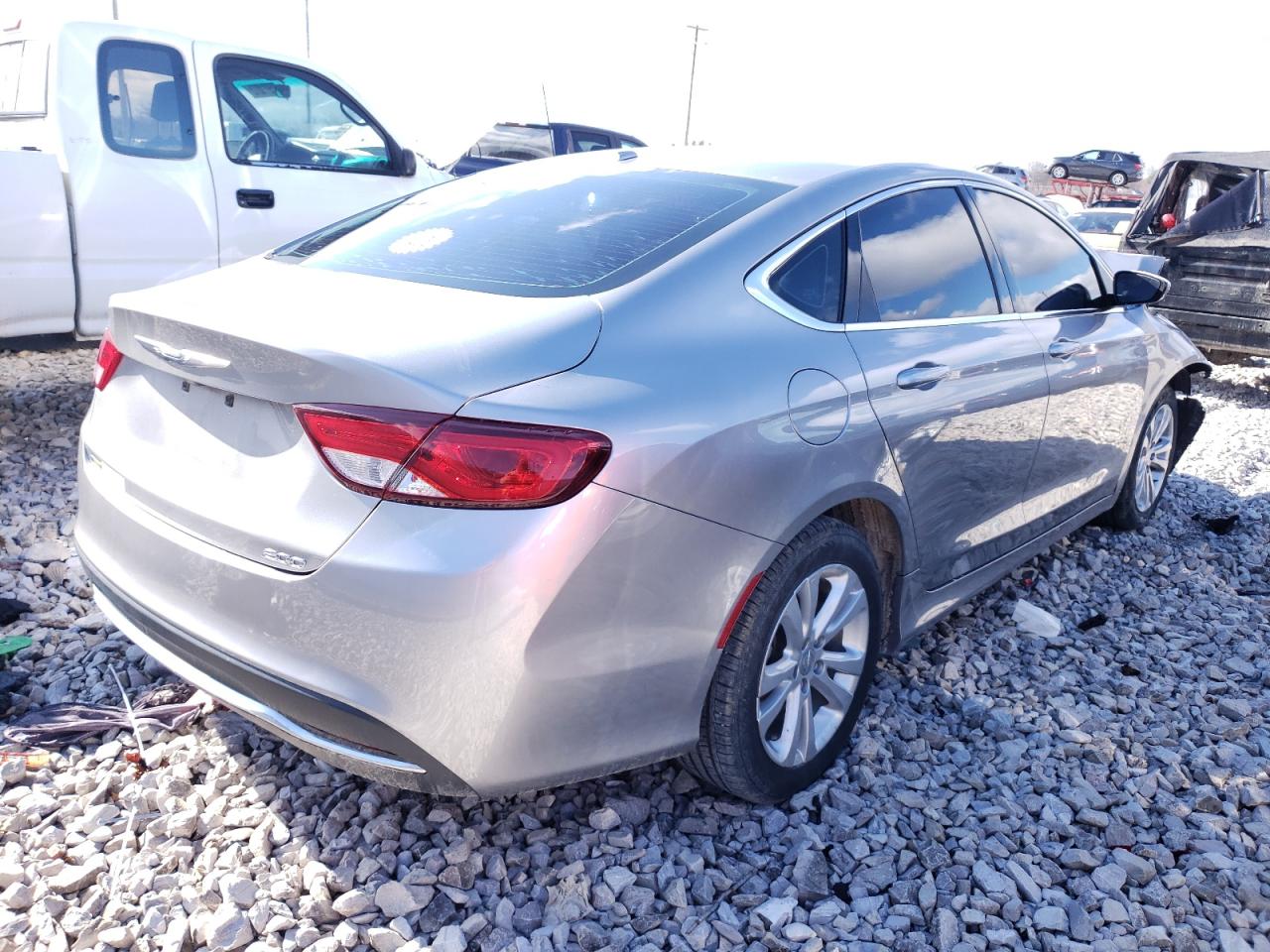 Photo 4 from auction – 2015 CHRYSLER 200 LIMITE with VIN 1C3CCCAB9FN724470