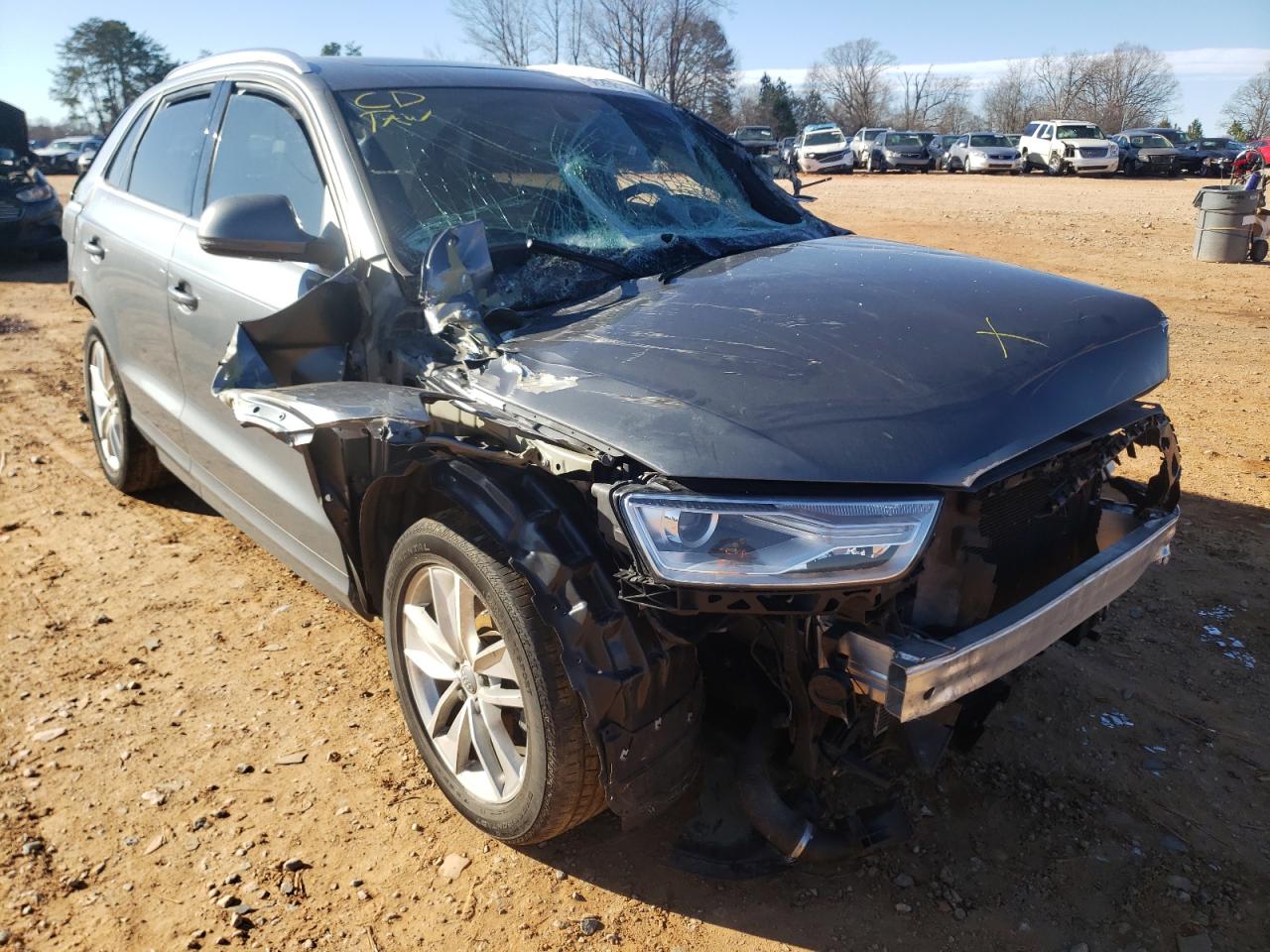 AUDI Q3 PREMIUM 2016 with VIN WA1EFCFS5GR019285 - Photo from auction