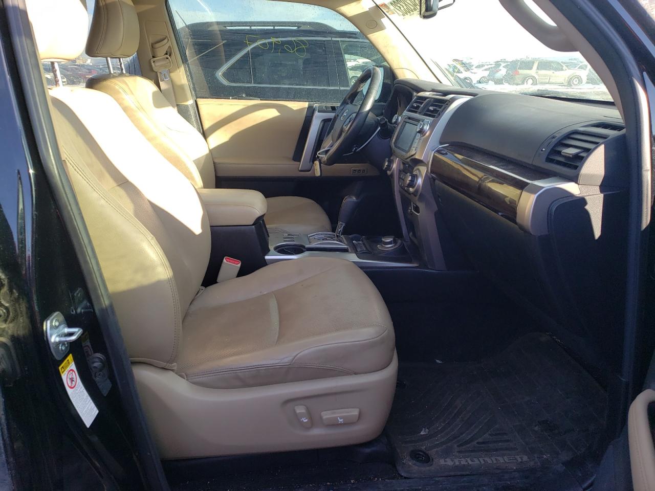 Photo 5 from auction – 2016 TOYOTA 4RUNNER SR with VIN JTEBU5JRXG5370646