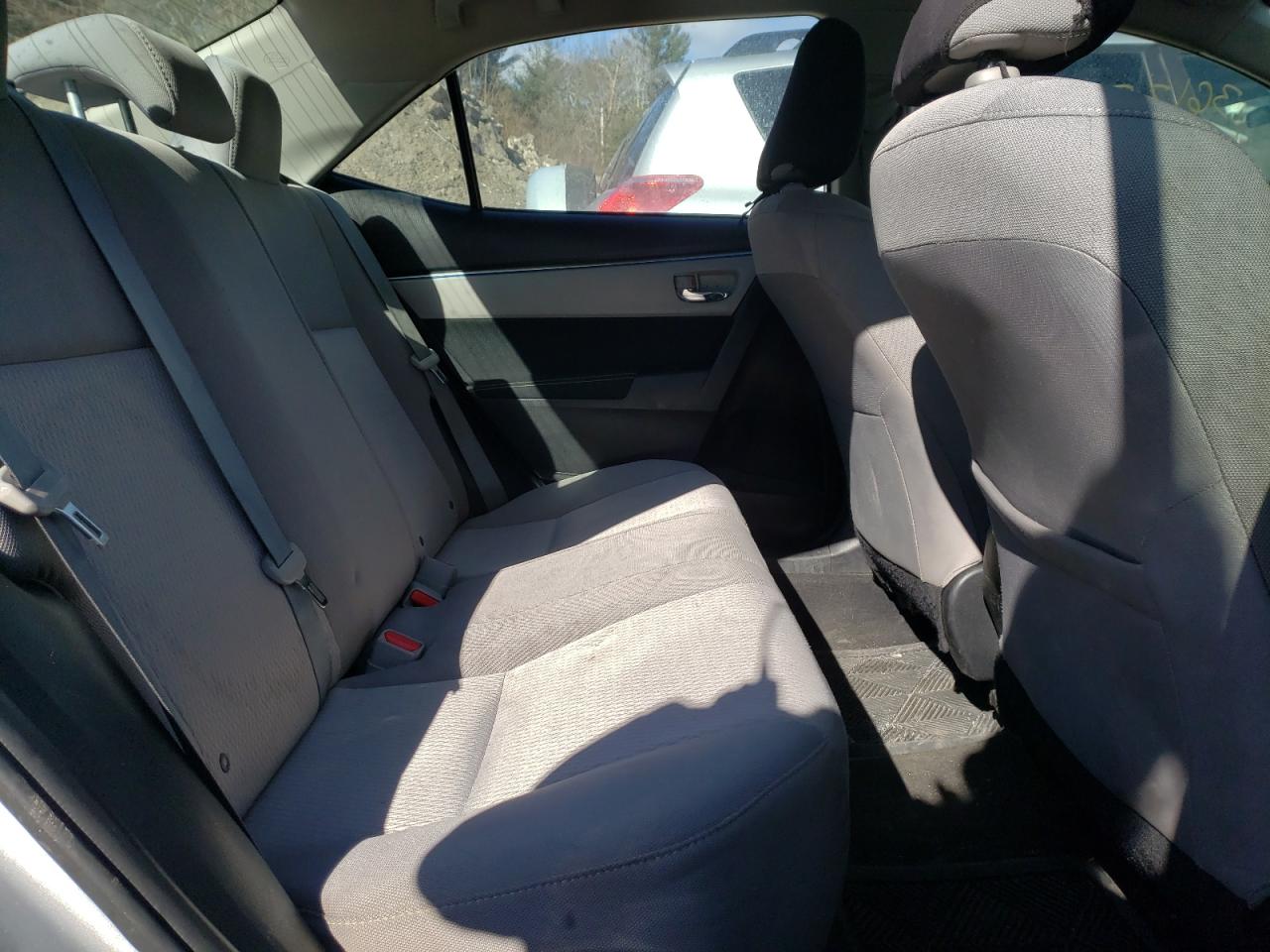 Photo 6 from auction – 2014 TOYOTA COROLLA L with VIN 5YFBURHE9EP062995