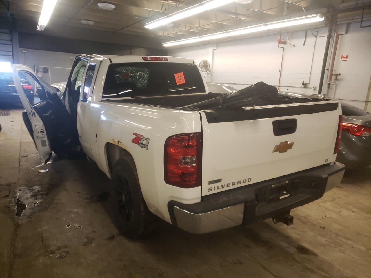 Photo 3 from auction – 2012 CHEVROLET SILVERADO with VIN 1GCRKSE71CZ271636