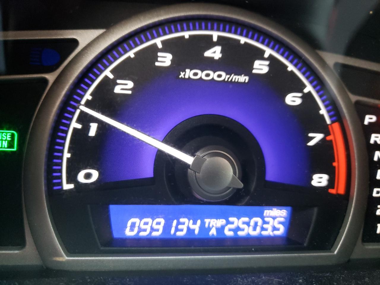 Photo 8 from auction – 2008 HONDA CIVIC LX with VIN 2HGFA165X8H511708