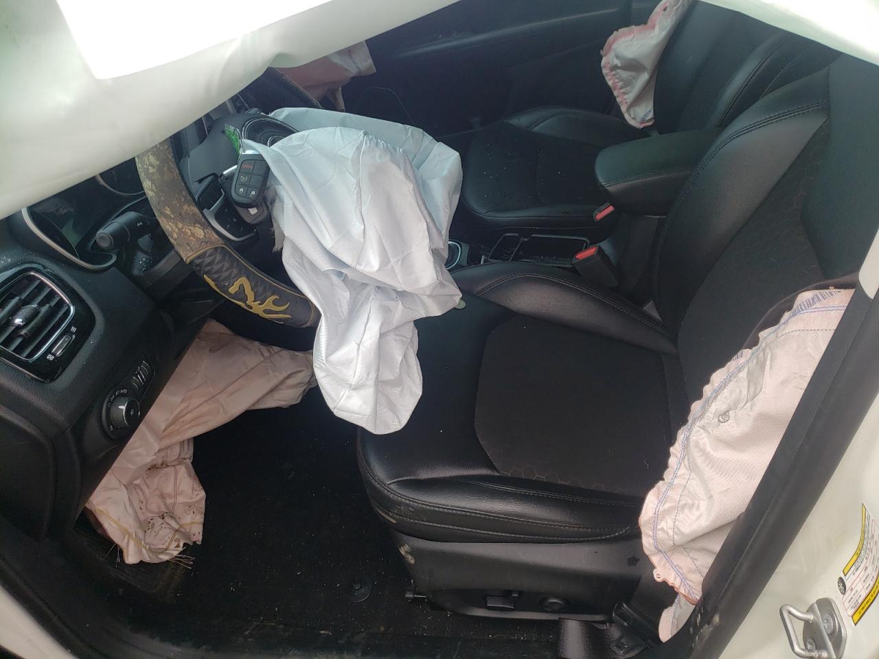 Photo 5 from auction – 2021 JEEP COMPASS LA with VIN 3C4NJDBB2MT510500