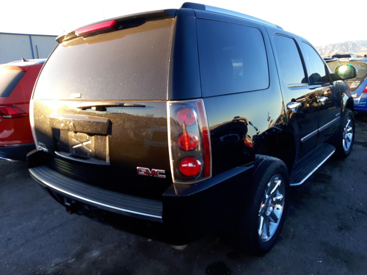 Photo 4 from auction – 2013 GMC YUKON DENA with VIN 1GKS1EEF5DR344798