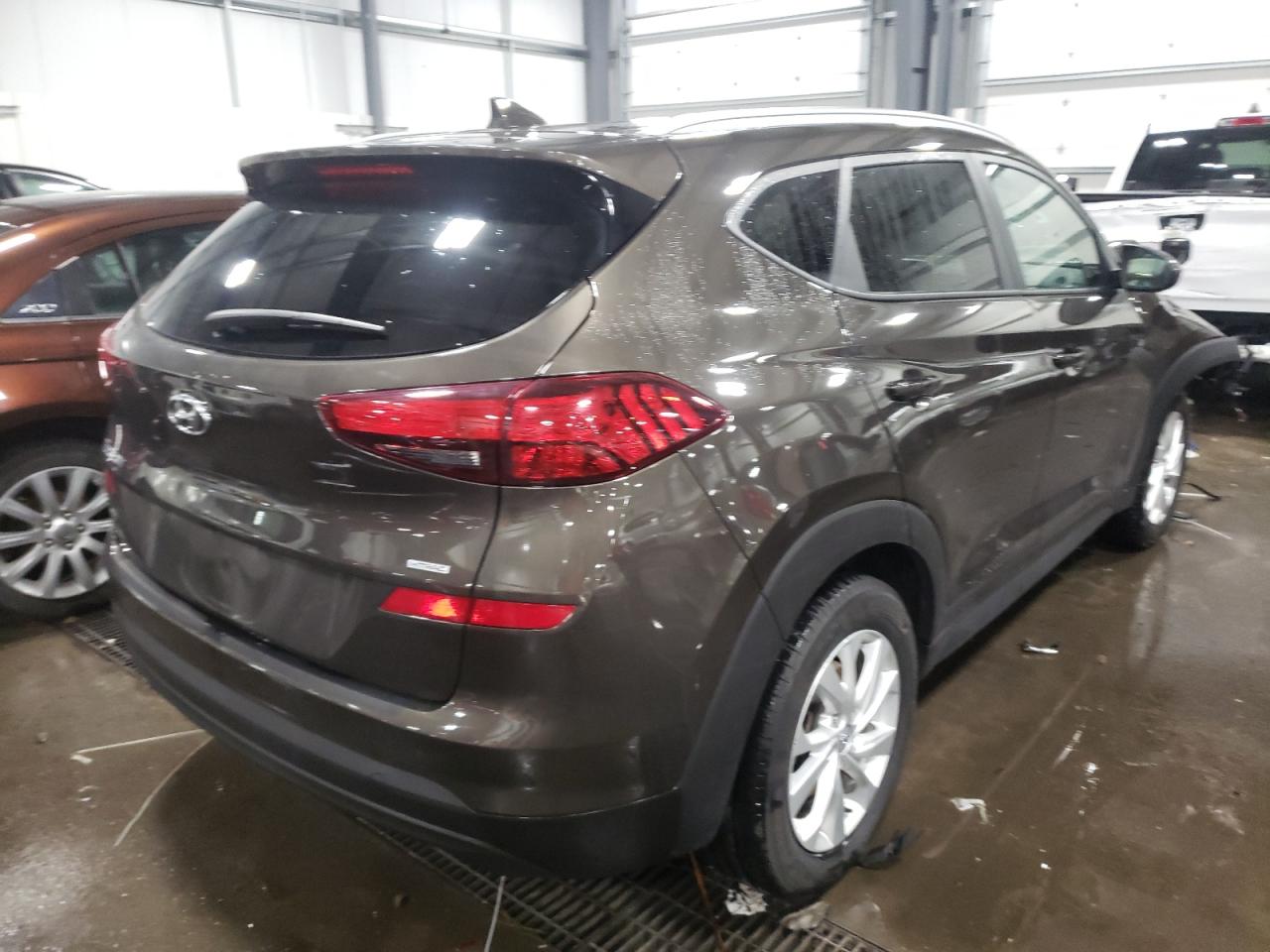 Photo 4 from auction – 2019 HYUNDAI TUCSON LIM with VIN KM8J3CA40KU987995