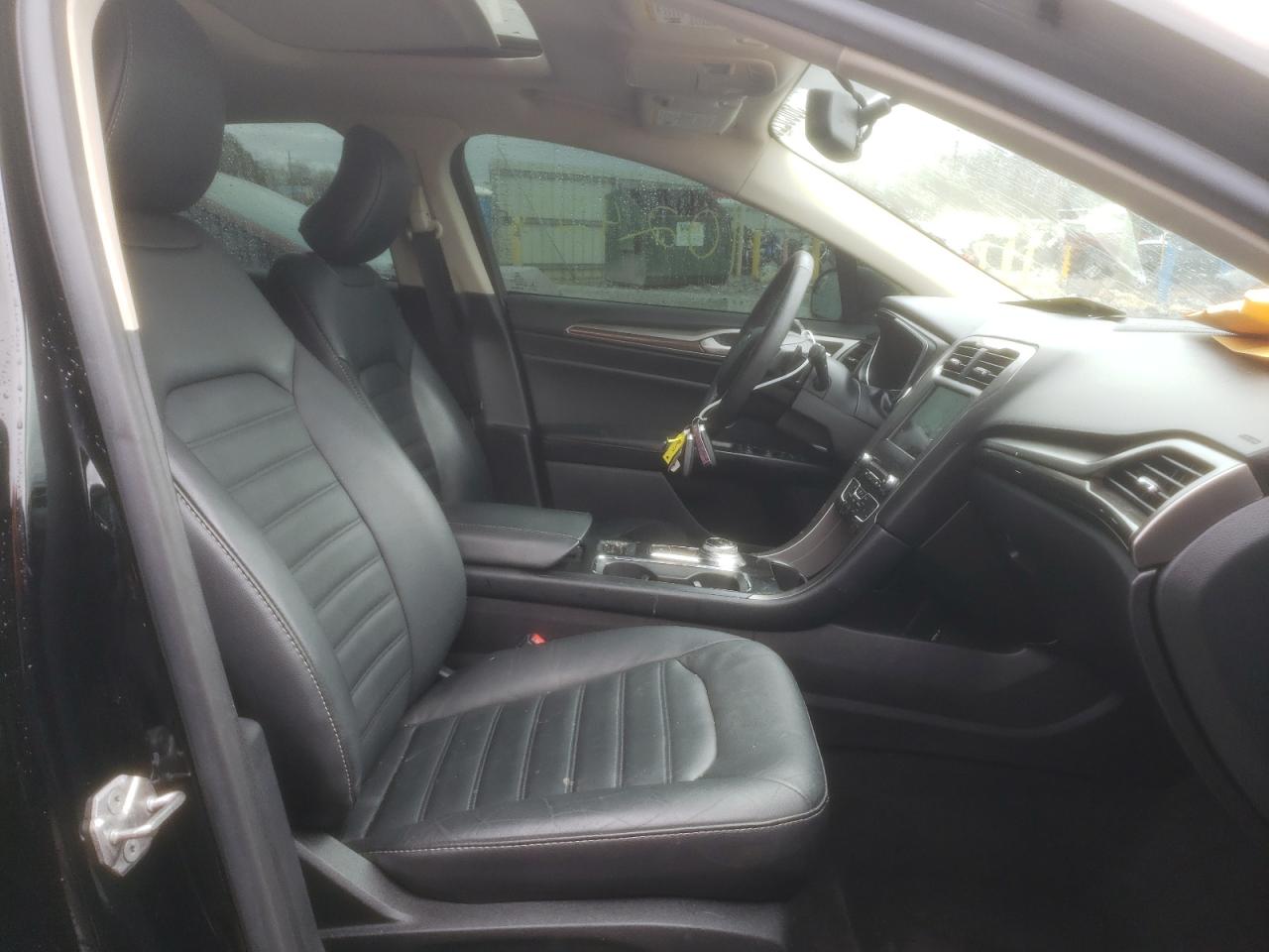 Photo 5 from auction – 2017 FORD FUSION SE with VIN 3FA6P0H99HR173509