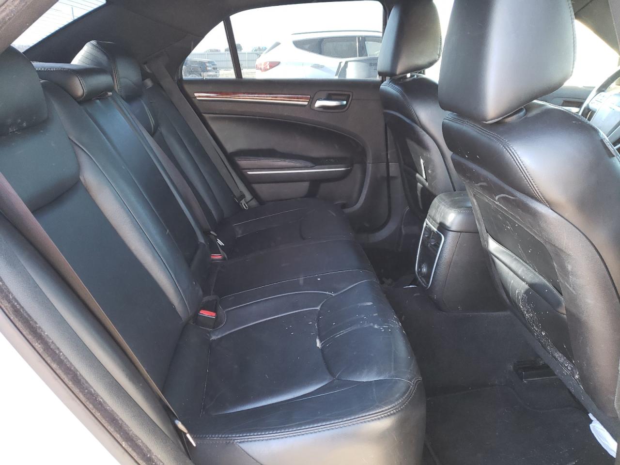 Photo 6 from auction – 2014 CHRYSLER 300 with VIN 2C3CCARG1EH328013