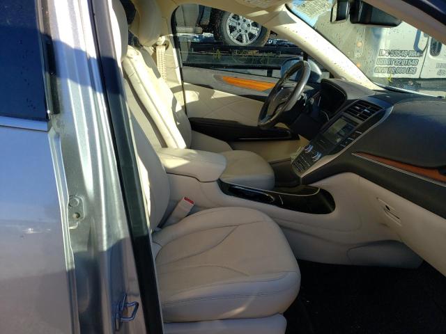 Photo 5 from auction – 2016 LINCOLN MKC RESERV with VIN 5LMCJ3C9XGUJ28456