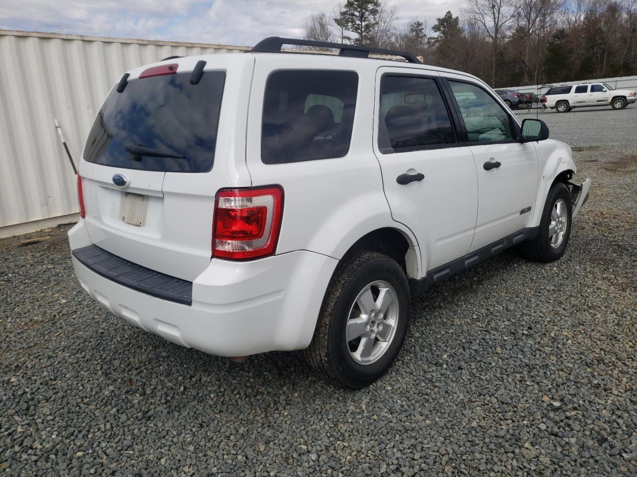 Photo 4 from auction – 2008 FORD ESCAPE XLT with VIN 1FMCU93138KA45004