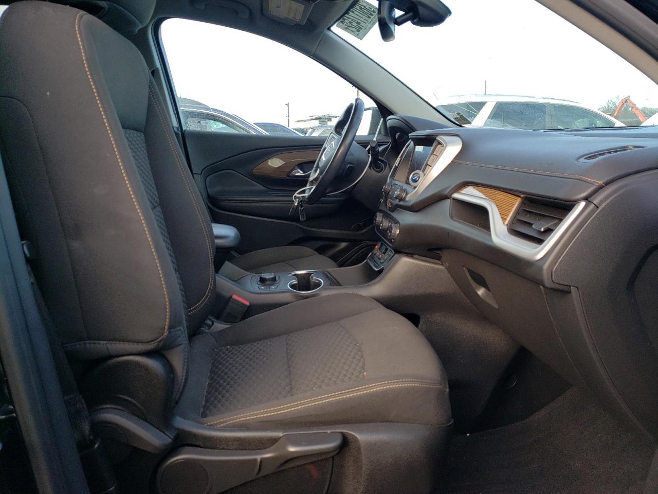 Photo 5 from auction – 2020 GMC TERRAIN SL with VIN 3GKALTEV0LL111533