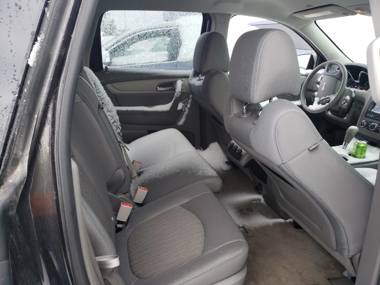 Photo 6 from auction – 2017 CHEVROLET TRAVERSE L with VIN 1GNKRFED1HJ240023
