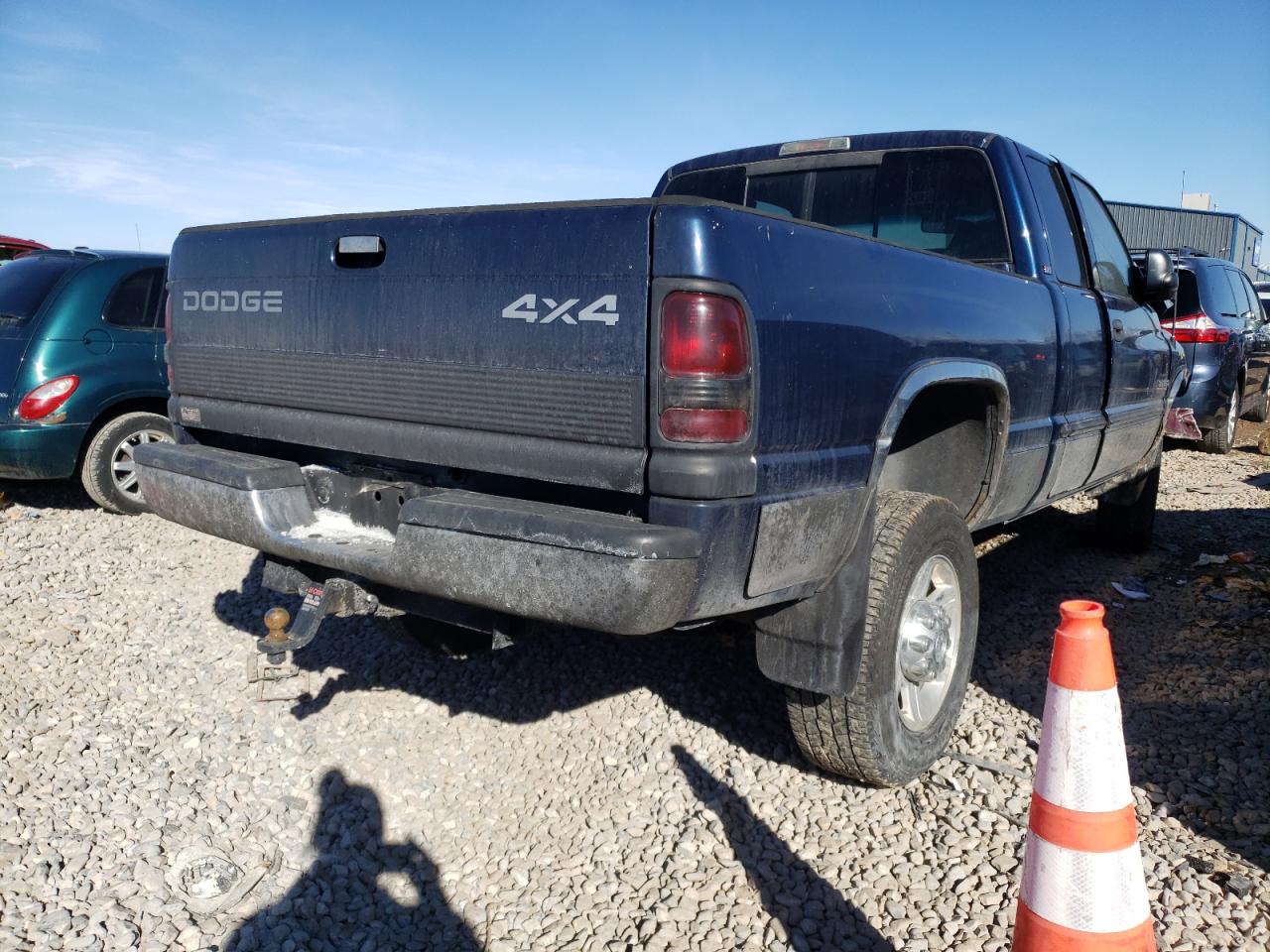 Photo 4 from auction – 2001 DODGE RAM 2500 with VIN 3B7KF23781G181194