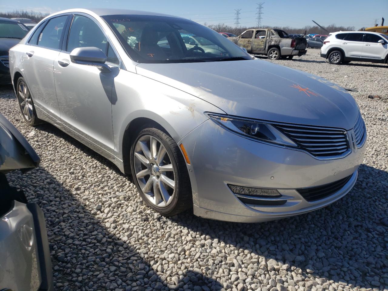 LINCOLN MKZ 2016 with VIN 3LN6L2G9XGR606252 - Photo from auction