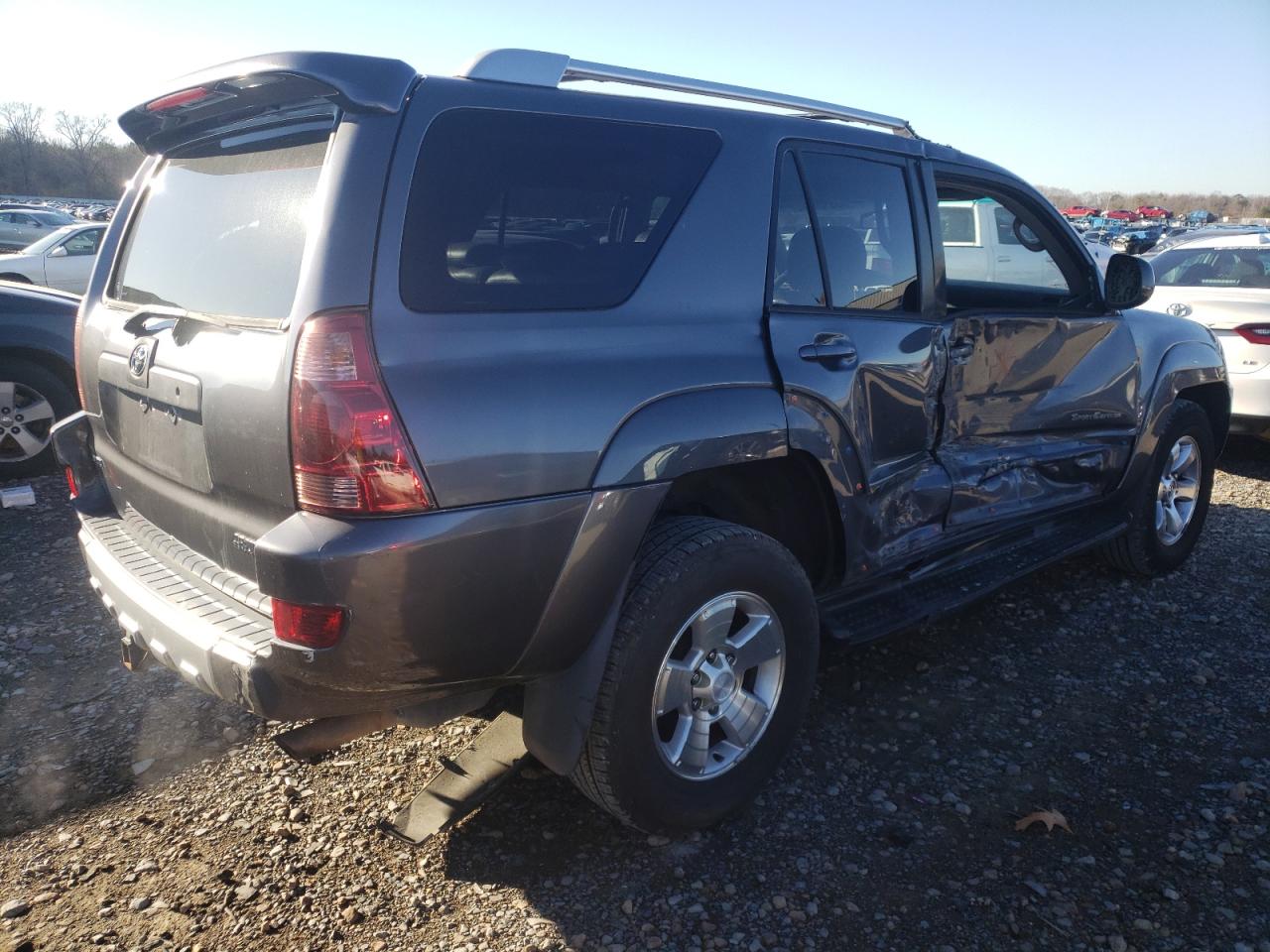 Photo 4 from auction – 2004 TOYOTA 4RUNNER SR with VIN JTEZU14R948017537