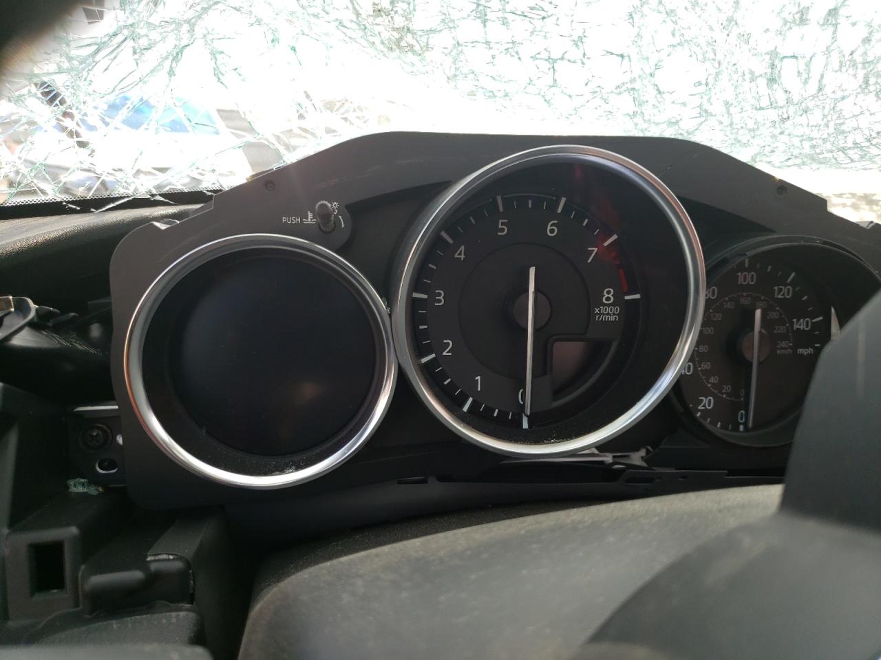 Photo 8 from auction – 2020 MAZDA MX-5 MIATA with VIN JM1NDAJ77L0417874