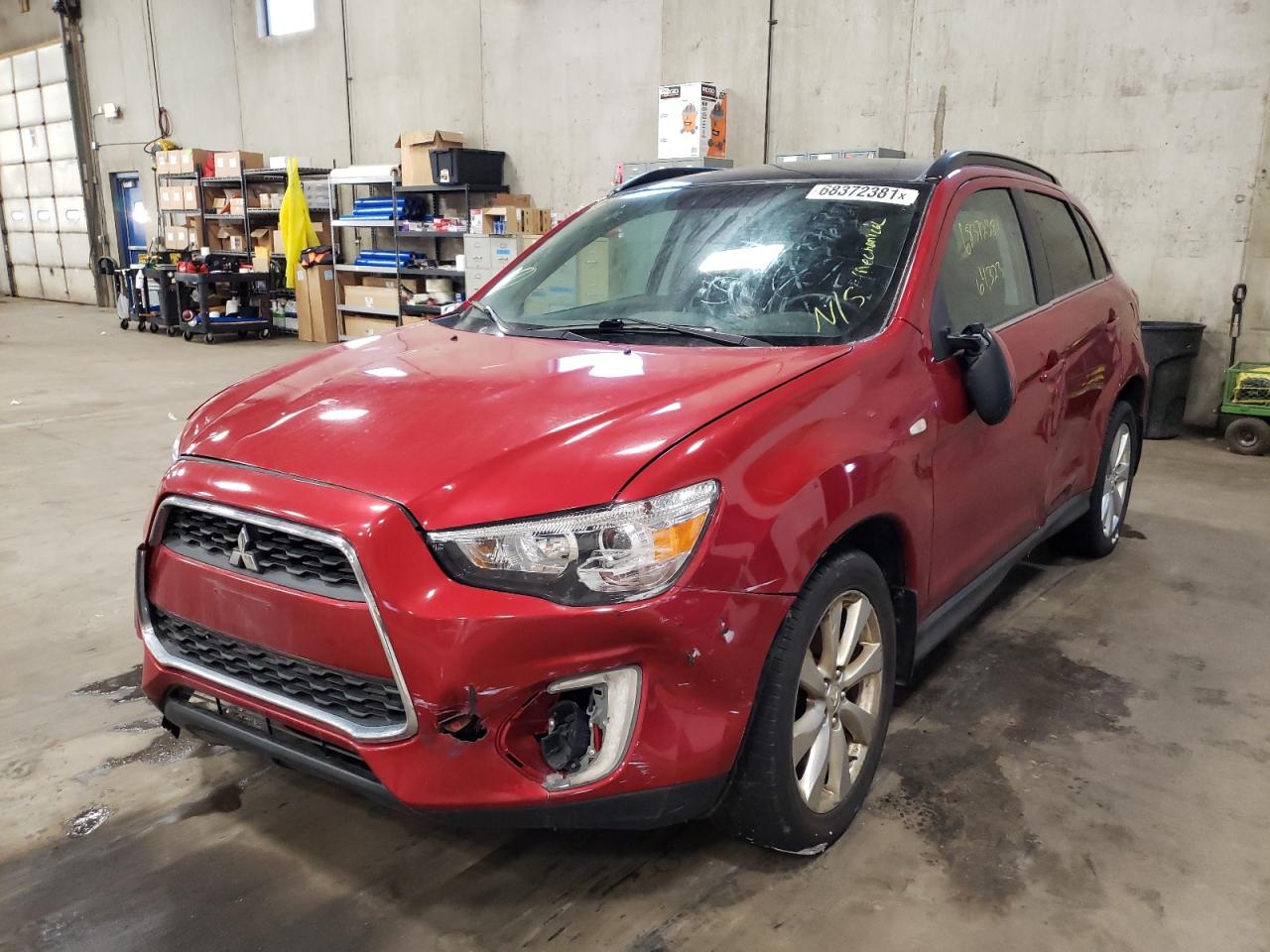 Photo 2 from auction – 2015 MITSUBISHI OUTLANDER with VIN 4A4AP4AU6FE027295