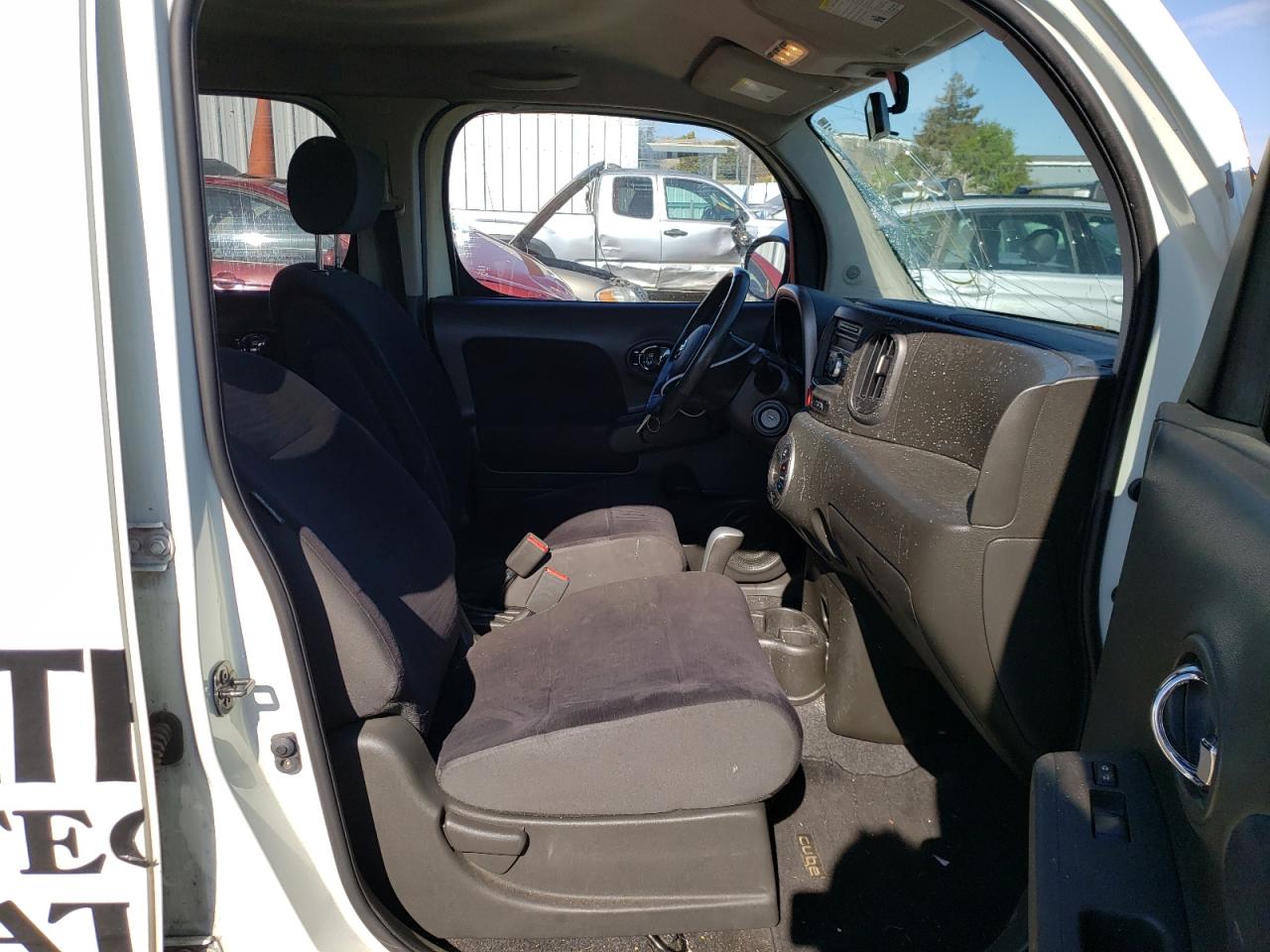 Photo 5 from auction – 2011 NISSAN CUBE BASE with VIN JN8AZ2KR4BT212200