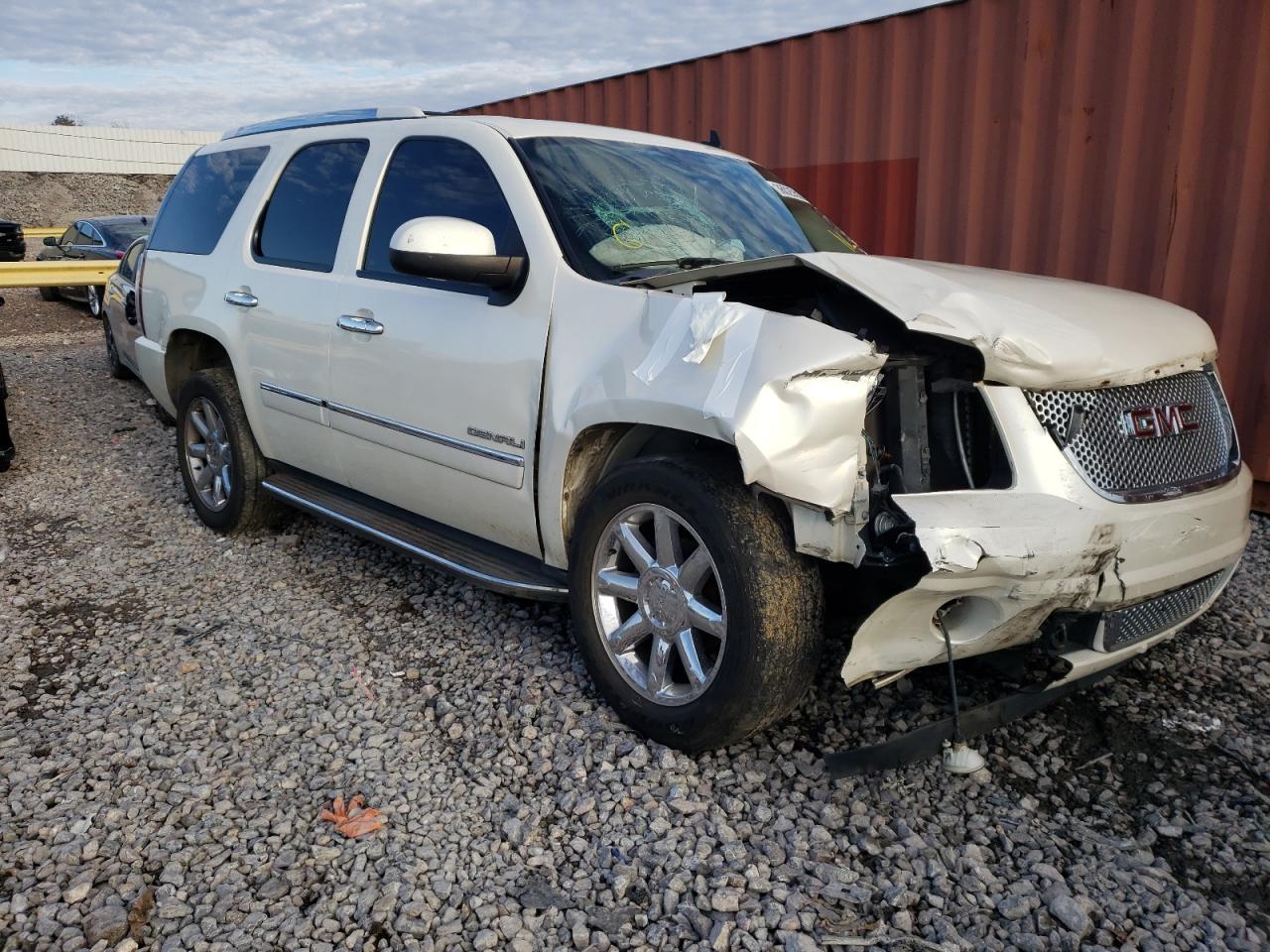 GMC YUKON DENA 2010 with VIN 1GKUKEEF1AR234560 - Photo from auction