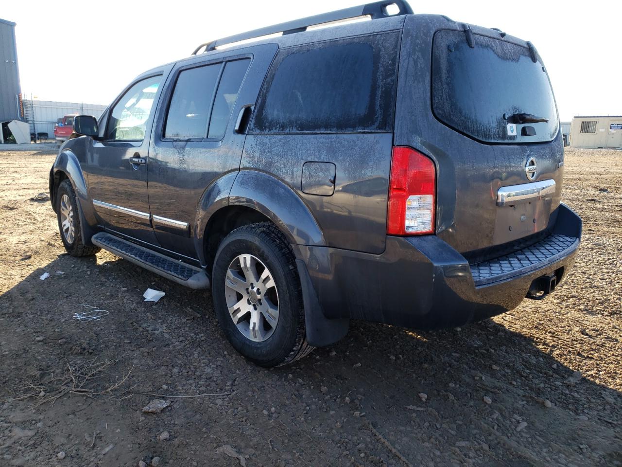 Photo 3 from auction – 2011 NISSAN PATHFINDER with VIN 5N1AR1NN6BC630011