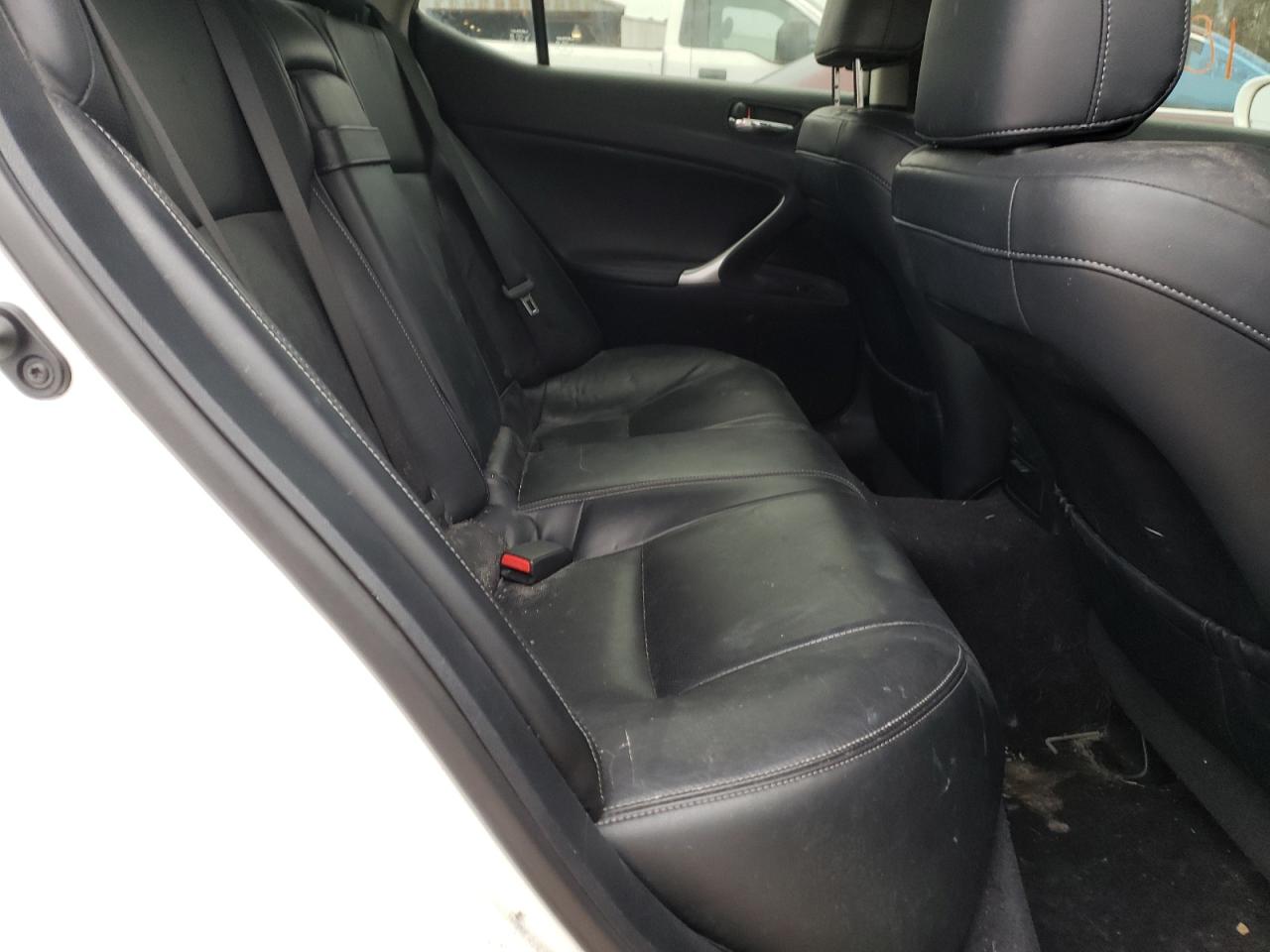 Photo 6 from auction – 2012 LEXUS IS 250 with VIN JTHBF5C20C5179650