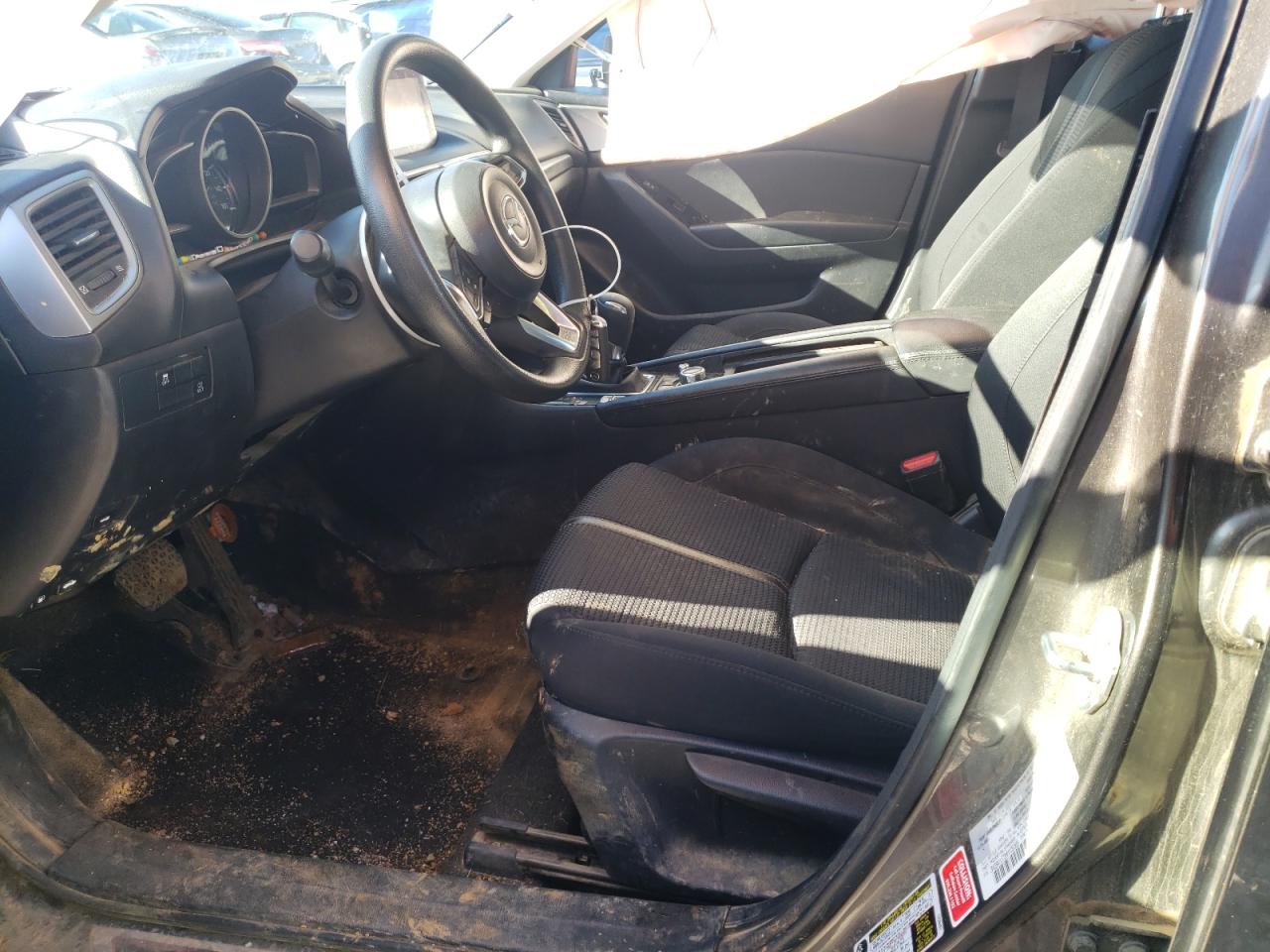 Photo 5 from auction – 2017 MAZDA 3 SPORT with VIN 3MZBN1U73HM105385