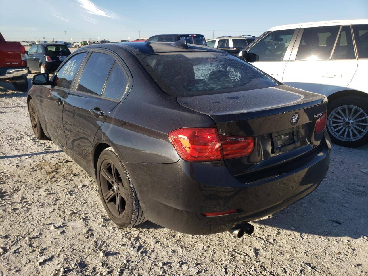 Photo 3 from auction – 2012 BMW 328 I with VIN WBA3A5C58CF341532