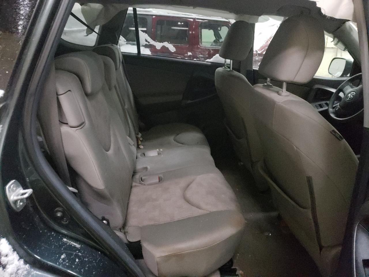 Photo 6 from auction – 2010 TOYOTA RAV4 with VIN 2T3JF4DV8AW066549