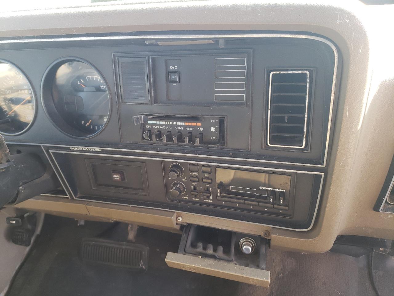 Photo 9 from auction – 1990 DODGE RAM with VIN 1B7JE26Z2LS671105
