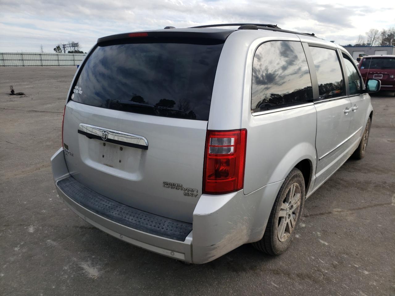 Photo 4 from auction – 2010 DODGE GRAND CARA with VIN 2D4RN5DX6AR430266