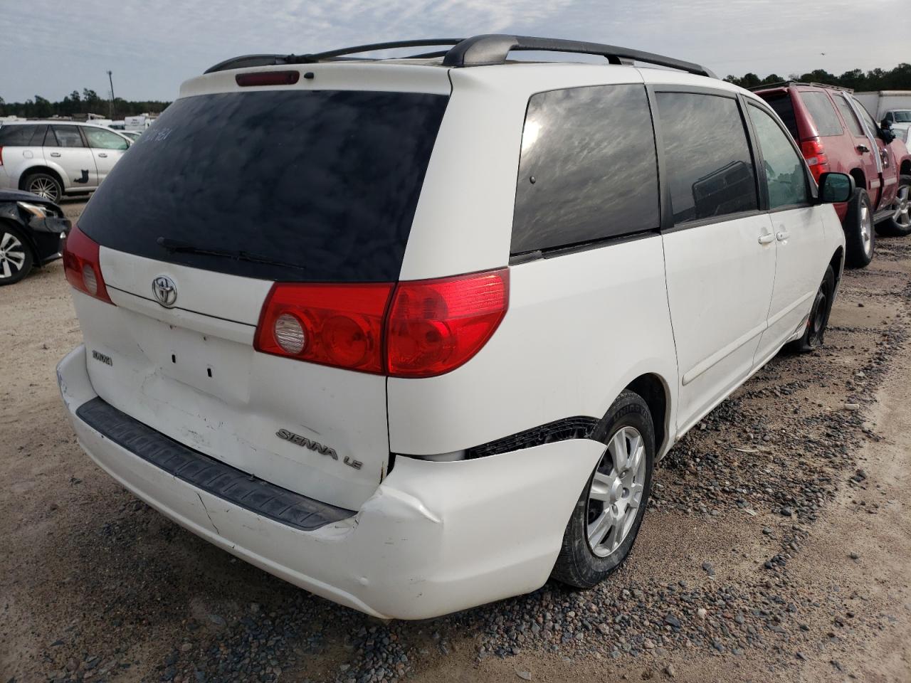 Photo 4 from auction – 2008 TOYOTA SIENNA CE with VIN 5TDZK23C88S186141