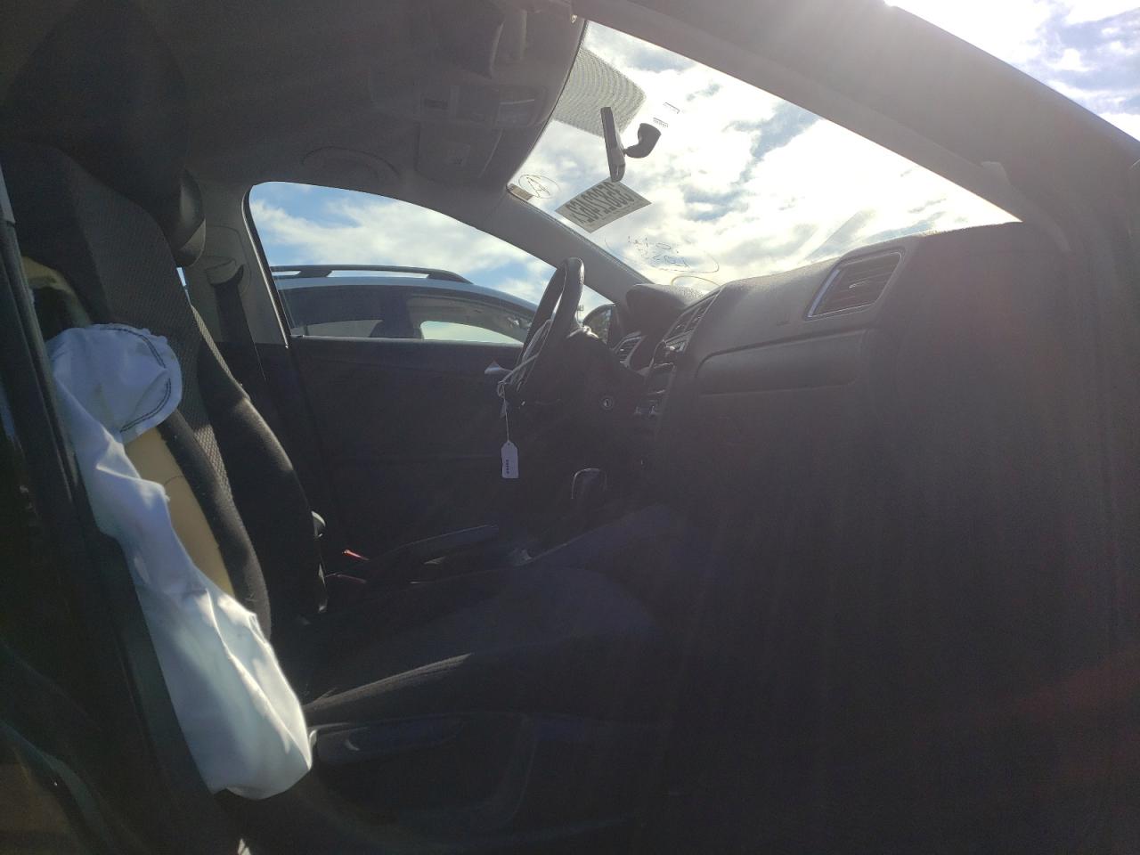 Photo 5 from auction – 2014 VOLKSWAGEN JETTA BASE with VIN 3VW2K7AJ2EM435591