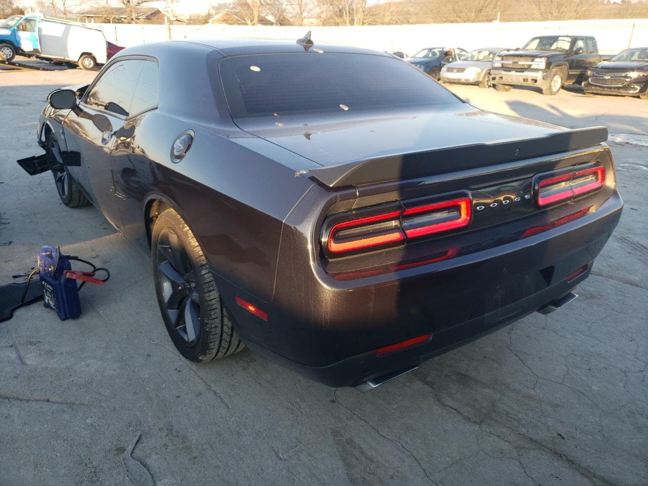 Photo 3 from auction – 2019 DODGE CHALLENGER with VIN 2C3CDZFJ2KH530009