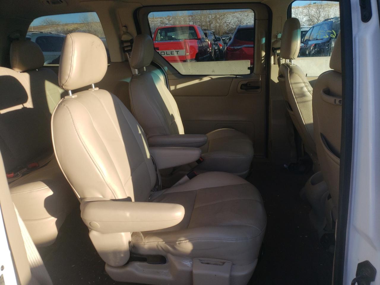 Photo 6 from auction – 2003 FORD WINDSTAR S with VIN 2FMZA53463BA58192