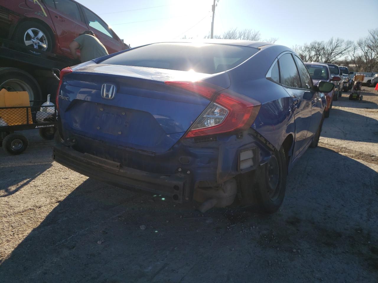 Photo 4 from auction – 2018 HONDA CIVIC with VIN 19XFC2F55JE005980