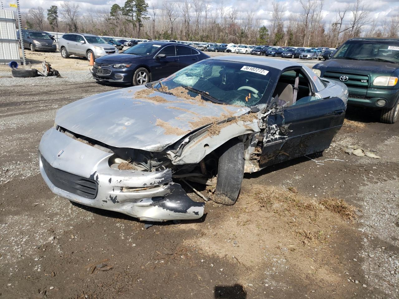 Photo 10 from auction – 2000 CHEVROLET CAMARO with VIN 2G1FP22K5Y2146283