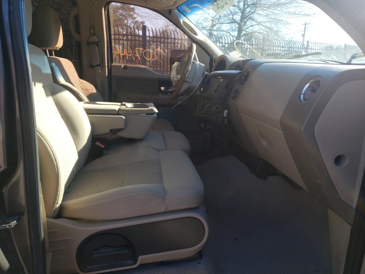 Photo 5 from auction – 2007 FORD F150 SUPER with VIN 1FTRW12W77KC45048