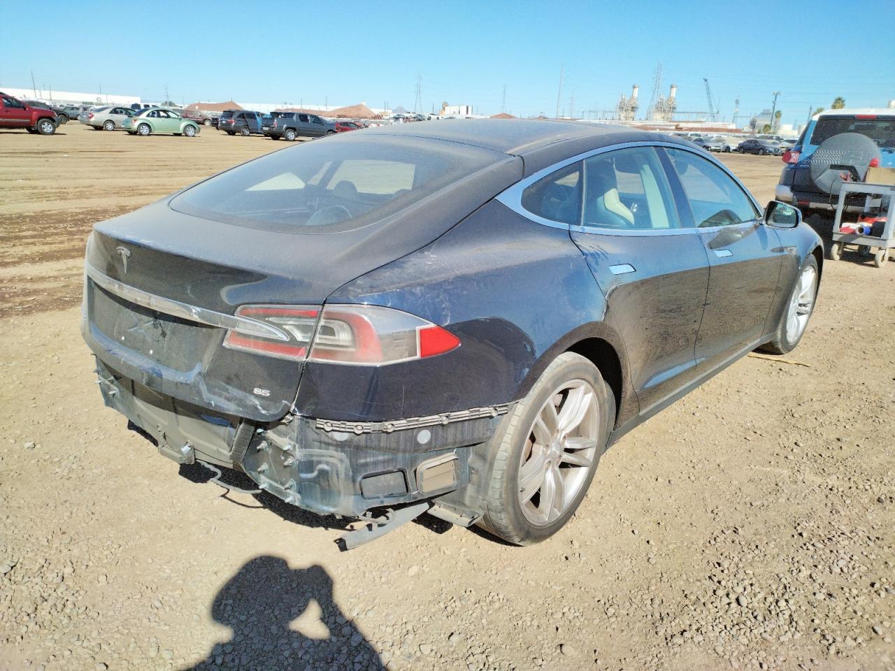 Photo 4 from auction – 2013 TESLA MODEL S with VIN 5YJSA1CN5DFP06830