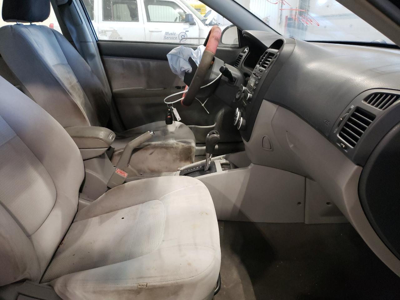 Photo 5 from auction – 2007 KIA SPECTRA EX with VIN KNAFE121X75486463