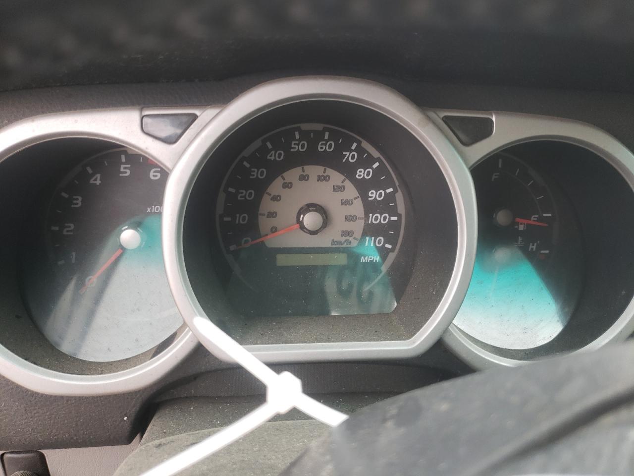 Photo 8 from auction – 2005 TOYOTA 4RUNNER SR with VIN JTEBT14R150046809