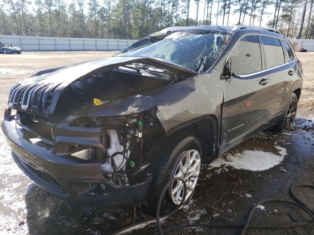 Photo 2 from auction – 2017 JEEP CHEROKEE L with VIN 1C4PJMCB0HW584473