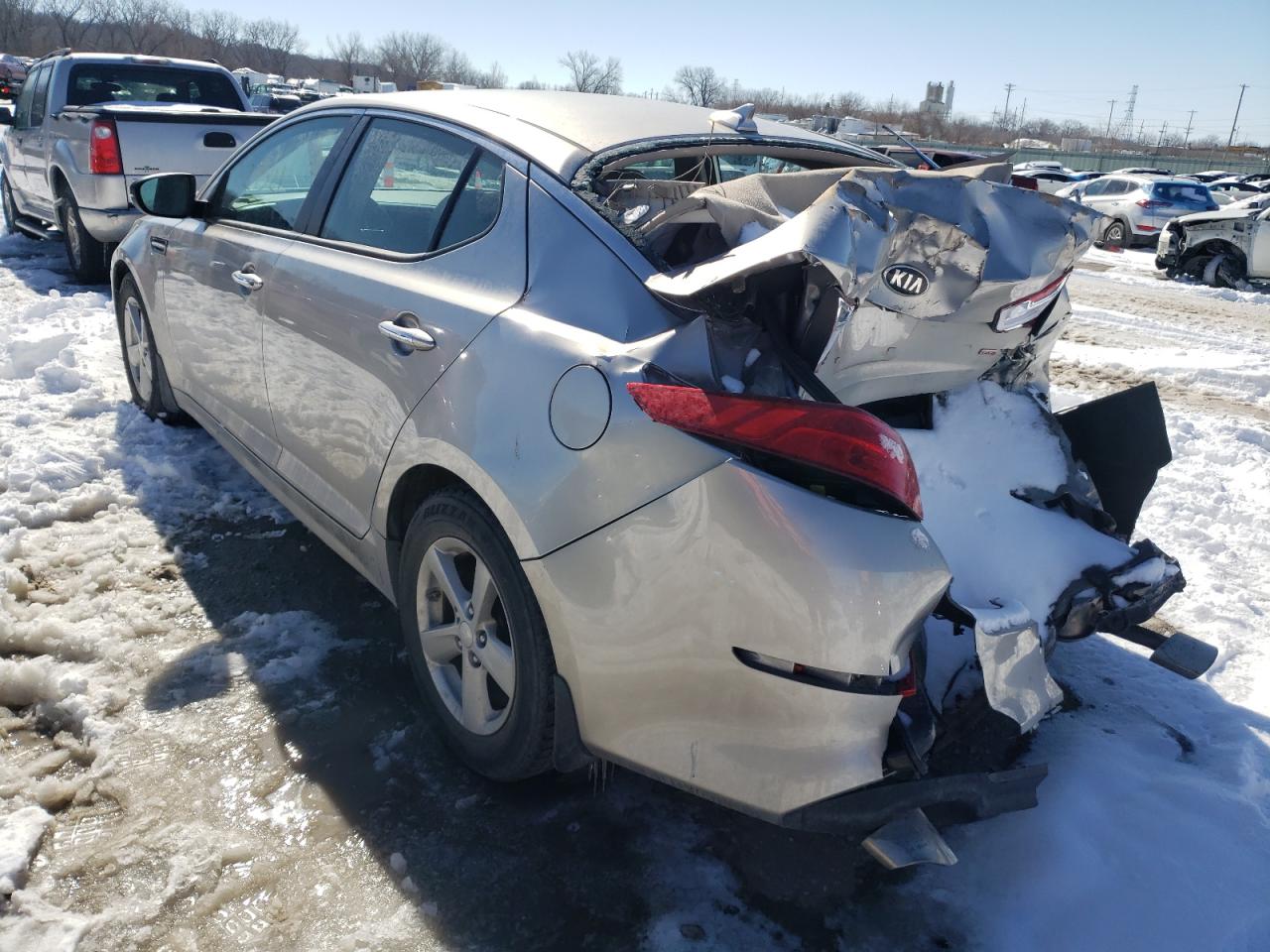 Photo 3 from auction – 2015 KIA OPTIMA LX with VIN 5XXGM4A73FG412281