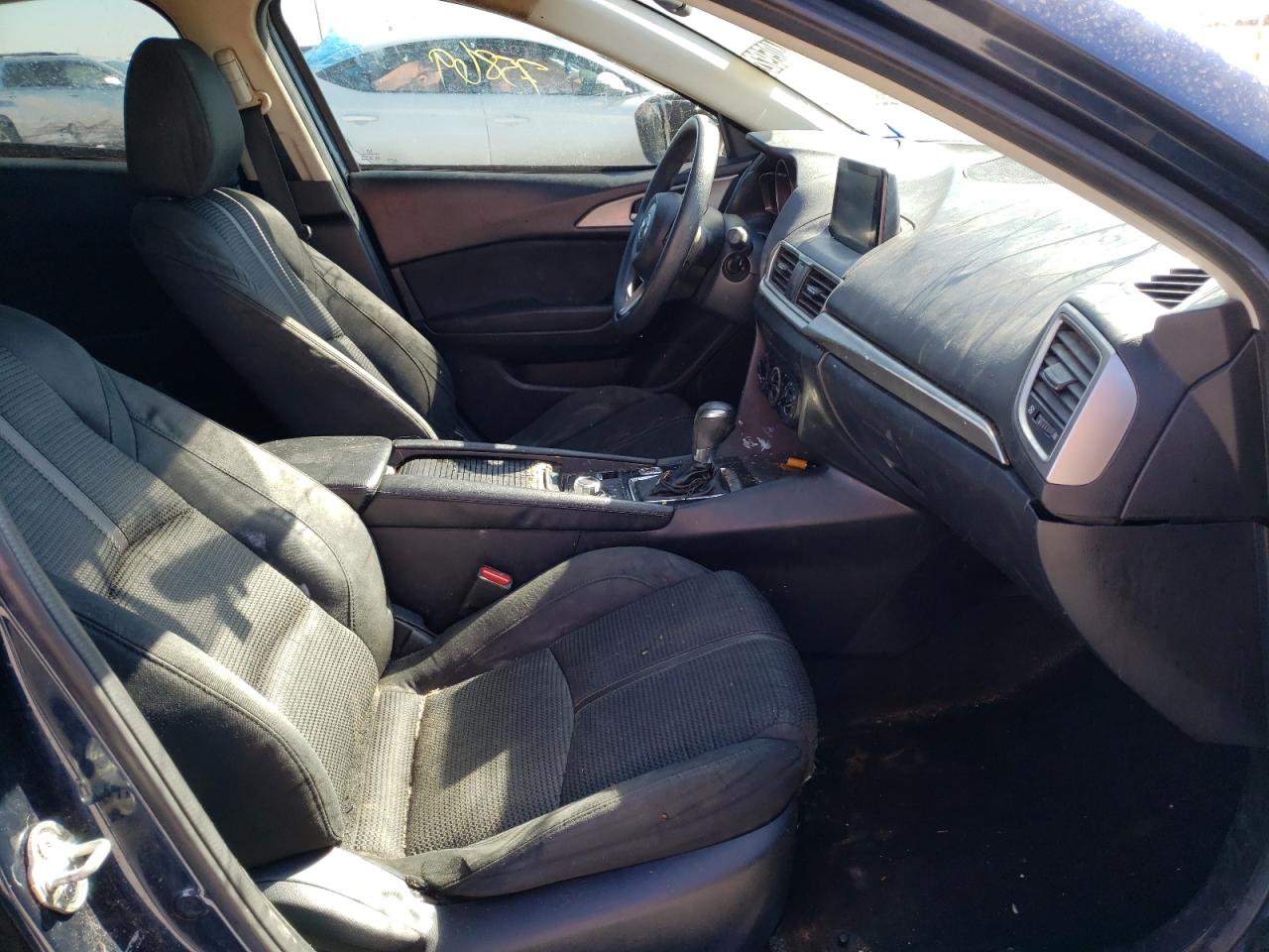 Photo 5 from auction – 2017 MAZDA 3 SPORT with VIN 3MZBN1U78HM158101