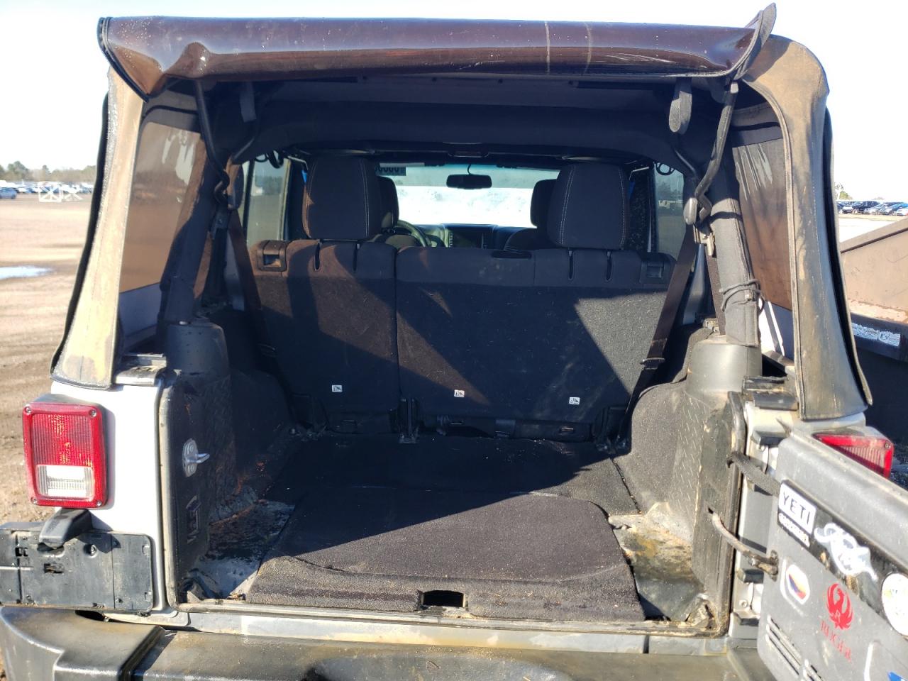 Photo 9 from auction – 2016 JEEP WRANGLER U with VIN 1C4BJWFG5GL303166