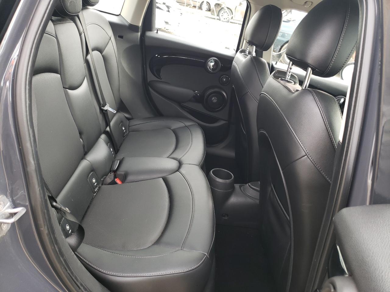Photo 6 from auction – 2016 MINI COOPER S with VIN WMWXU3C51G2B63007