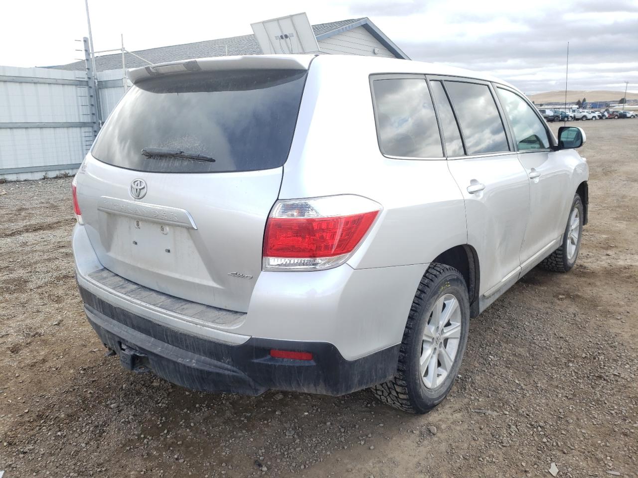 Photo 14 from auction – 2012 TOYOTA HIGHLANDER with VIN 5TDBK3EH4CS132733