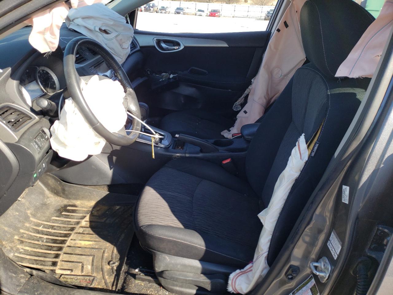 Photo 5 from auction – 2015 NISSAN SENTRA S with VIN 3N1AB7APXFL689157
