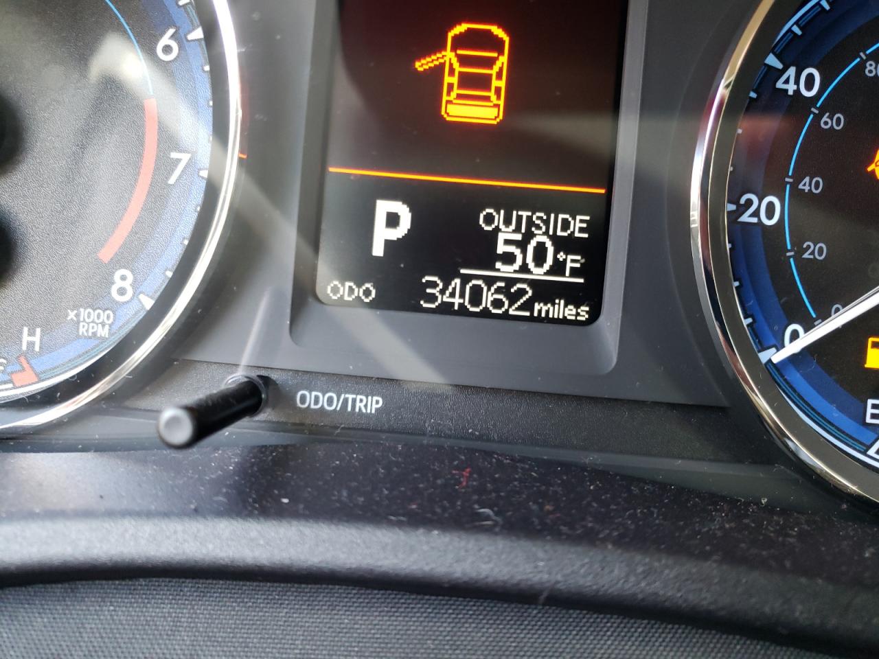Photo 8 from auction – 2019 TOYOTA COROLLA L with VIN 2T1BURHEXKC170764