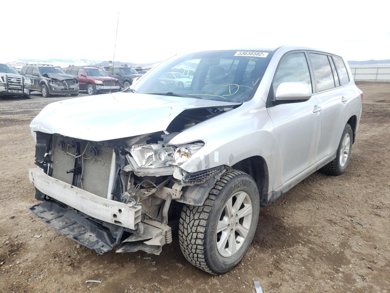 Photo 12 from auction – 2012 TOYOTA HIGHLANDER with VIN 5TDBK3EH4CS132733