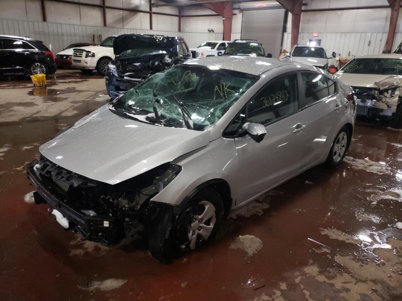 Photo 2 from auction – 2018 KIA FORTE LX with VIN 3KPFL4A76JE194840