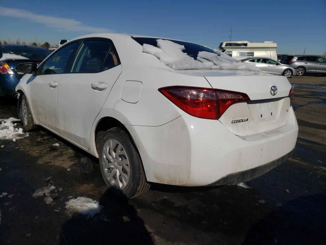 Photo 3 from auction – 2018 TOYOTA COROLLA L with VIN 5YFBURHE0JP820068